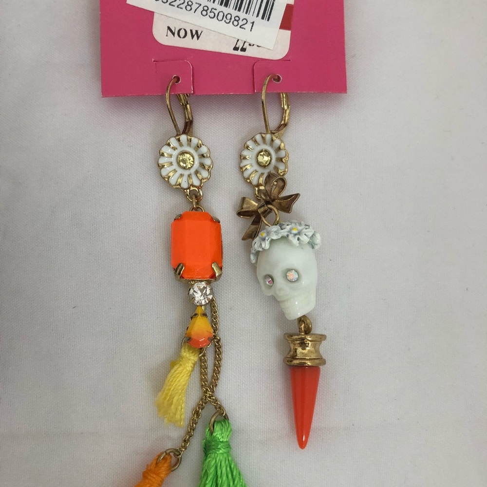 BETSEY JOHNSON JEWELRY SET - Picture 3 of 7